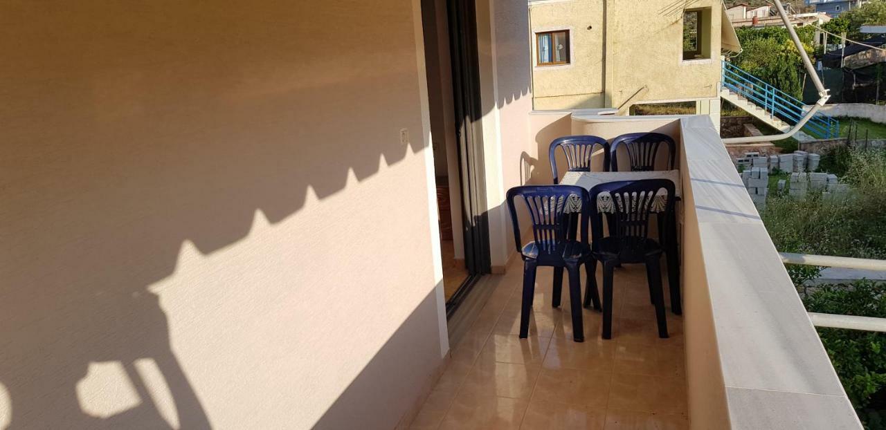 Apartments Villa Dovinefa Ksamil Exterior photo